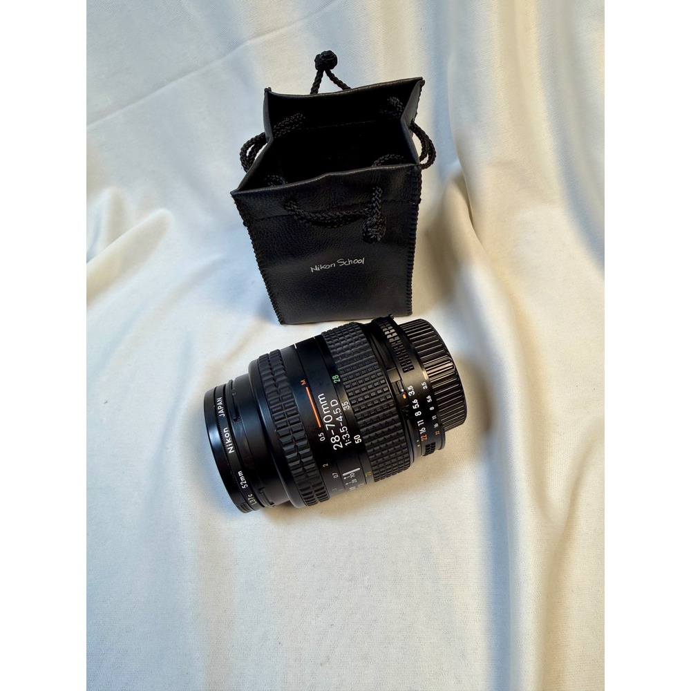 Nikon AF Nikkor 28-70mm f/3.5-4.5 D Zoom Lens with L37c Filter and Pouch